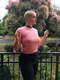 Stunning babe is trying to cheat