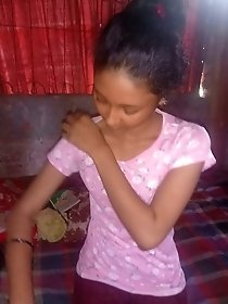 Magical Chinese homemakers indulge in self-pleasure